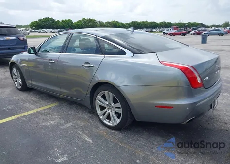 2013 Jaguar Xj из США, поврежденный, VIN SAJWJ1CD4D8V46305